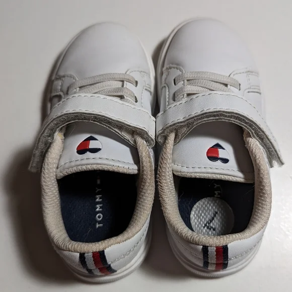 Tommy Hilfiger Girls Toddler Size 7 Shoes - Picture 4 of 7